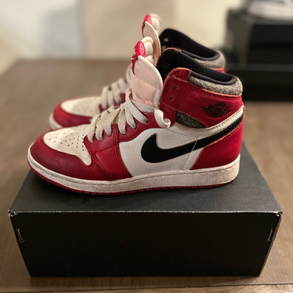 Jordan 1 lost and founds size 4y